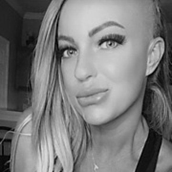 Meet your Posher, Kelly - Picture 4 of 6